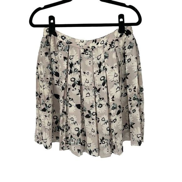 Banana Republic Daisy Floral Pleated Skirt - Picture 1 of 8